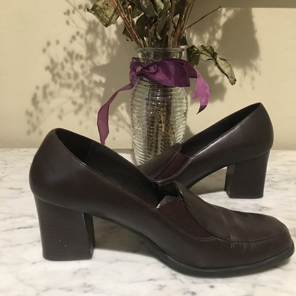 Brown Slip On Shoes. - Picture 1 of 3